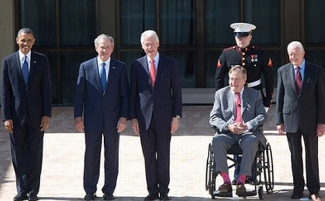 Imagini de colecţie. Cinci preşedinţi în viaţă ai SUA, surprinşi într-o fotografie