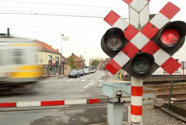 UPDATE: Doi morţi şi 14 răniţi în accidentul de tren din Belgia
