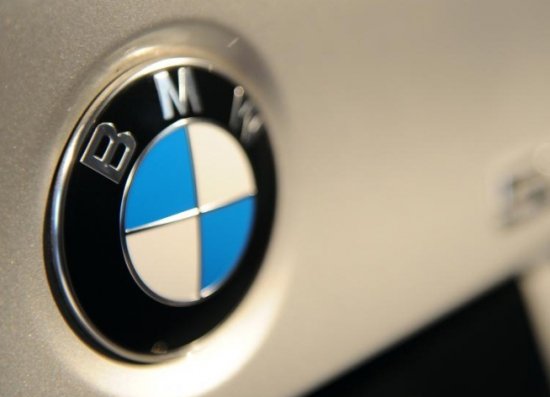 BMW recheamă 220.000 de maşini, produse în urmă cu peste 10 ani, pentru probleme la airbaguri
