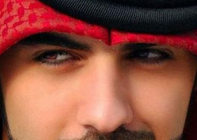 Pagina de Facebook a celui mai frumos bărbat din Arabia a fost ştearsă 