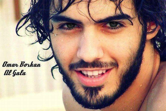 Pagina de Facebook a celui mai frumos bărbat din Arabia a fost ştearsă  207142