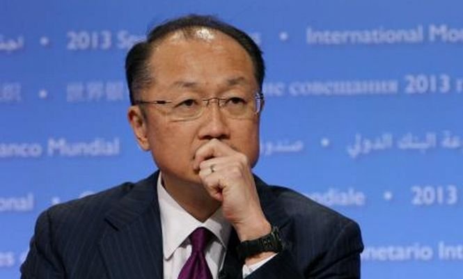 Şeful Băncii Mondiale, Jim Yong Kim, a pierdut avionul către România