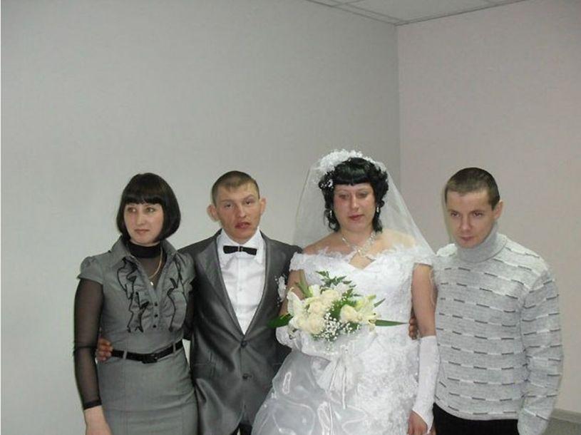 La nunta lor s-a petrecut ceva ciudat. Dacă îi vezi faţa mirelui, ÎNAINTE şi DUPĂ te vei întreba ce s-a întâmplat cu el 207163