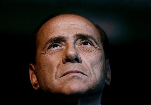 &quot;Fotografia asta arată cât de BOLNAV este Silvio Berlusconi&quot;. Locul unde se ţineau orgiile
