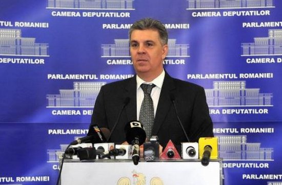 România are o &quot;pierdere necontralată de 13 milioane lei&quot;, în cazul deputaţilor care stau la hotel