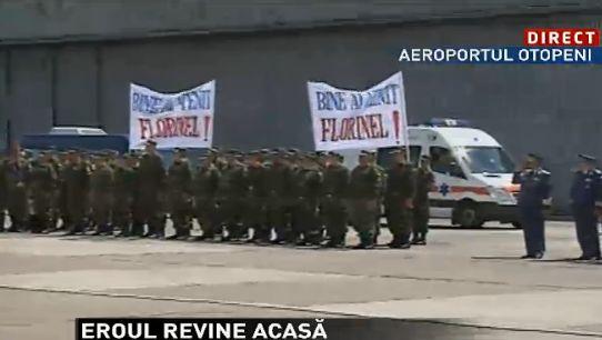Militarul Florinel Enache, rănit în Afganistan şi vizitat de Obama în spital, a revenit în ţară  207945