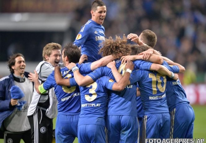 Chelsea, prima echipă din istorie care deţine în acelaşi timp Liga Campionilor şi Liga Europa
