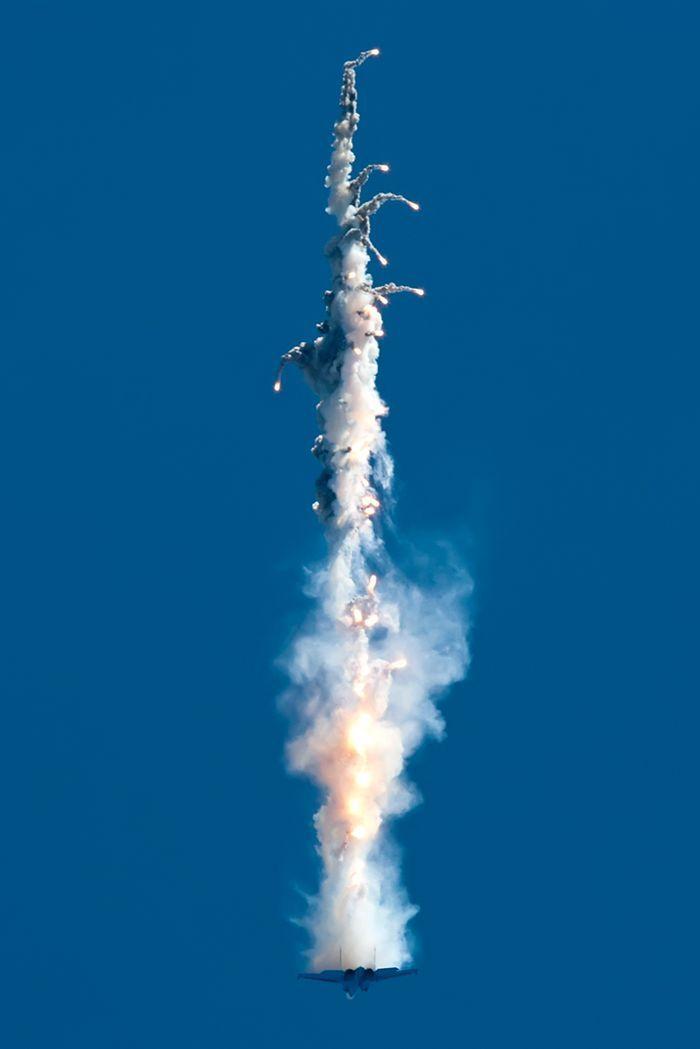 MINUNEA care a apărut pe cerul Rusiei. &quot;Oamenii şi-au făcut cruce şi s-au aruncat cu faţa la pământ&quot; 208067