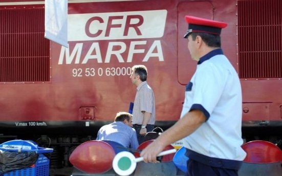 Privatizarea CFR Marfă a fost reluată. Ponta: Firmele sunt serioase, nu sunt fantomă