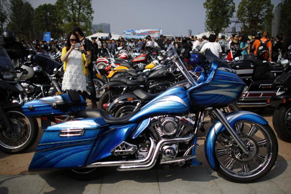 Aşa arată o întrunire a pasionaţilor de Harley Davidson în China 208342