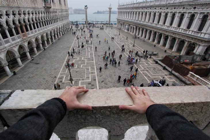 Fotografia celor doi ochi anonimi 208372