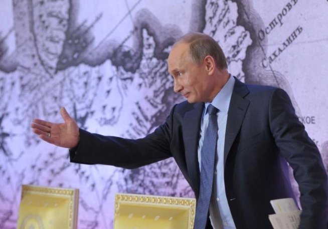 Gerard Depardieu îl compară pe Vladimir Putin cu Papa Ioan Paul al II-lea