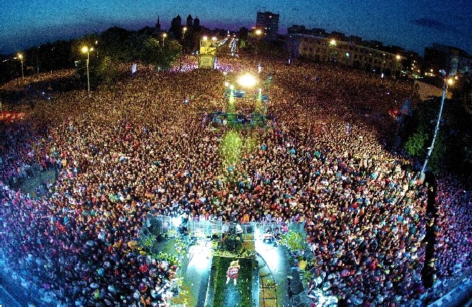 100.000 de oameni la cel mai mare concert al anului