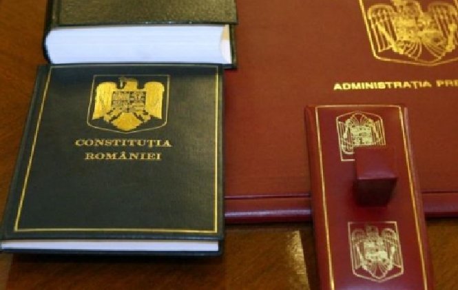 Deputaţii au respins propunerea lui Traian Băsescu de modificare a Constituţiei