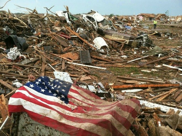 &quot;Parcă ne-a BLESTEMAT cineva!&quot; FOTOREPORTAJ cutremurător cu tornada care a măturat Oklahoma