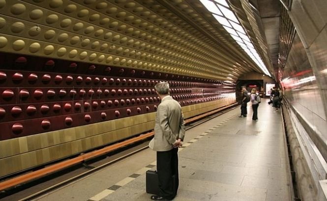 &quot;Un metrou numit dorinţă&quot;, soluţia inedită pentru cei care nu-şi găsesc jumătatea