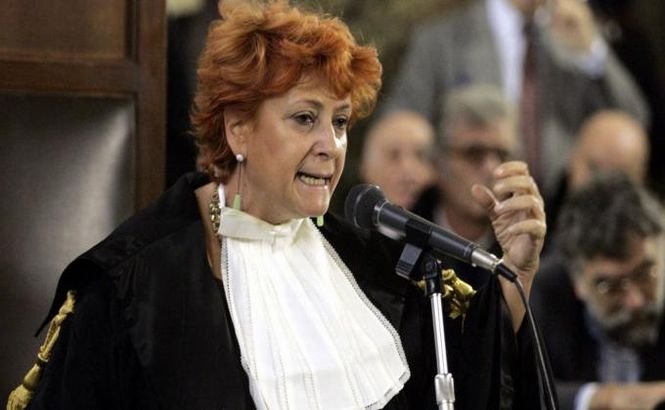 Procurorul care-l acuză pe Berlusconi a primit ameninţări cu moartea în stil mafiot