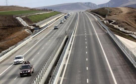 Contractul cu Bechtel privind construcţia autostrăzii Transilvania va fi reziliat luni