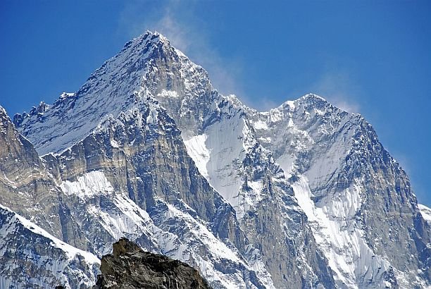 Doi alpinişti unguri, unul de origine română, dispăruţi în Munţii Himalaya. &quot;Nu s-au mai întors în tabără&quot;