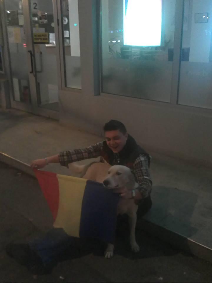 RIDICĂ DRAPELUL! Românii s-au alăturat inițiativei Antena 3 de a face cel mai mare steag din lume 209630