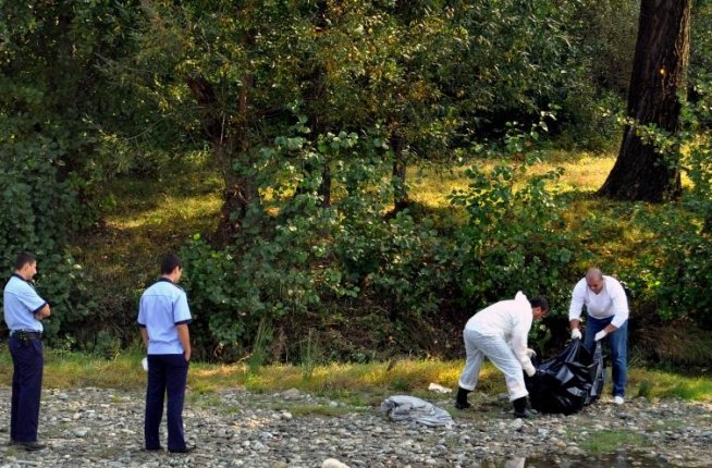 Anchetatorii au o nouă pistă în cazul femeii găsită în râul Argeş