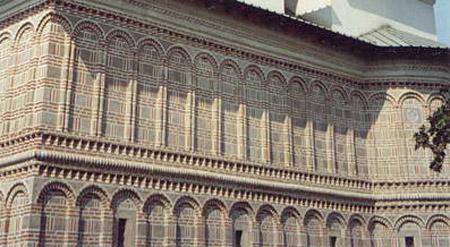 Un EXTRATERESTRU a fost descoperit desenat într-una din cele mai vechi mănăstiri din România. "Nu ne explicăm apariţia lui acolo" 210151