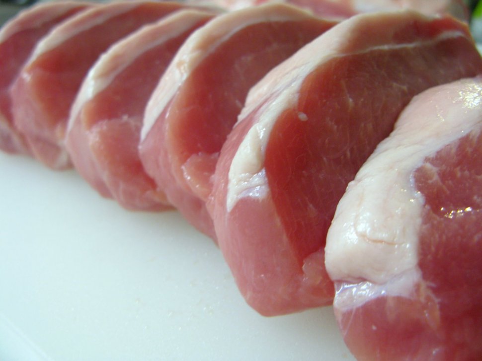 Un producător de carne avertizează: Carnea de porc se va scumpi cu 12-15% până la sfârşitul anului
