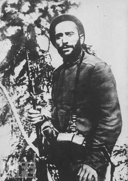 Feţele RĂULUI! Aşa arătau în copilărie cei mai mari DICTATORI ai lumii 210451