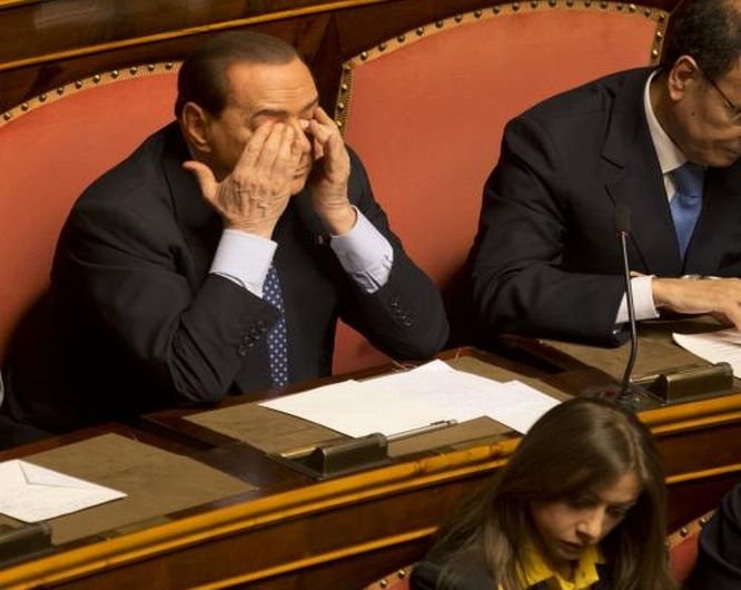 Un sinucigaş din Italia şi-a încredinţat familia lui Silvio Berlusconi, într-o scrisoare de adio