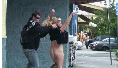 E de necrezut ce i-a făcut acest bărbat tinerei care mergea pe stradă. "Am fost umilită în ultimul hal" 210564