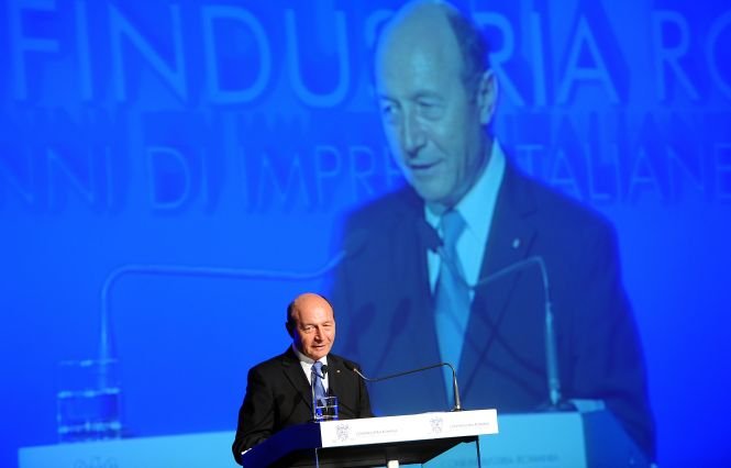 Preşedintele Băsescu, despre aderarea la Schengen: Sperăm într-o decizie favorabilă în decembrie