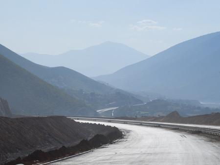 România, bătaia de joc a Bechtel. Ce AUTOSTRĂZI au construit lângă ţara noastră, în timp RECORD 210753