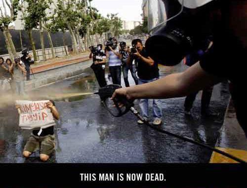 Situaţia din Turcia, în IMAGINI. "Ne-au închis Twitter-ul, iar guvernul a preluat controlul asupra mass-media" 211353