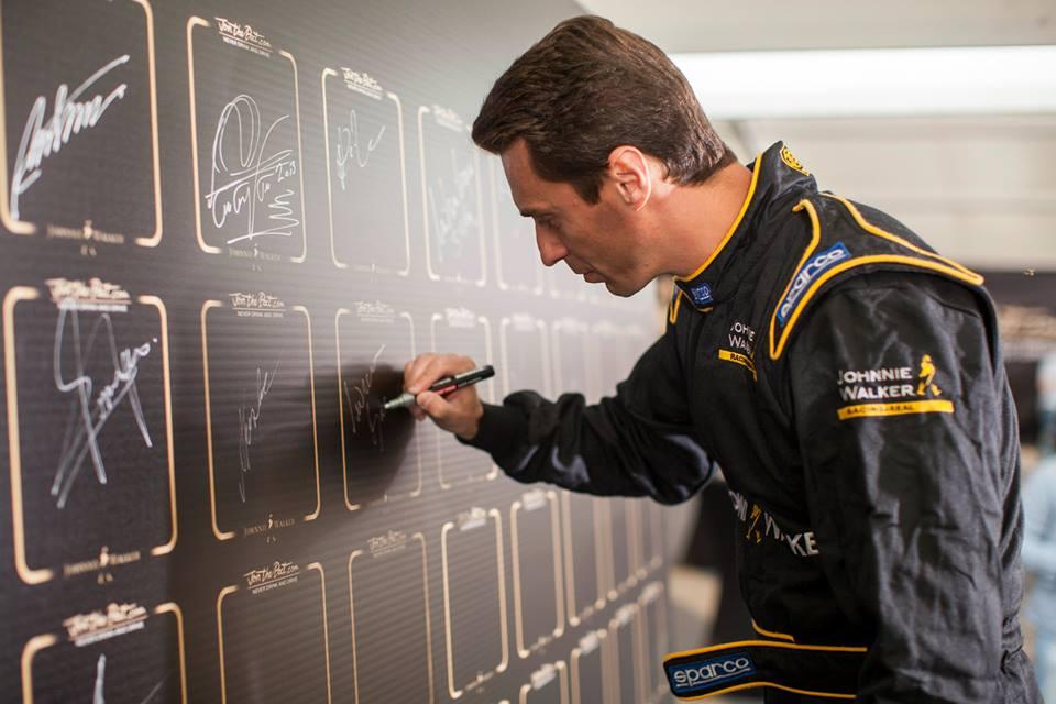 Join the Pact: Mircea Badea a semnat angajamentul de a nu se urca la volan sub influenţa băuturilor alcoolice 211689