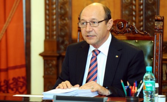 Băsescu: Nu sunt de acord cu reducerea cvorumului la referendum la 30%. Voi reacţiona