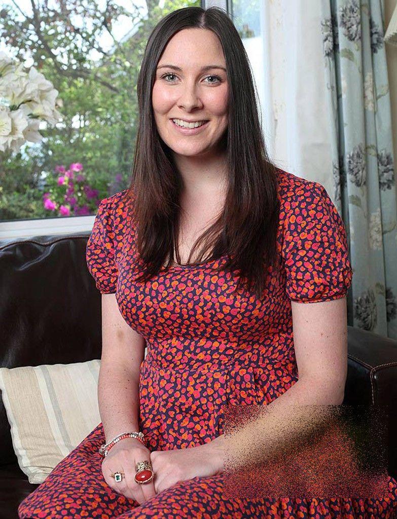 După ce a făcut această fotografie a început COŞMARUL. Ce i s-a întâmplat tinerei de 23 de ani după ce a fost muşcată de un ţântar 211917