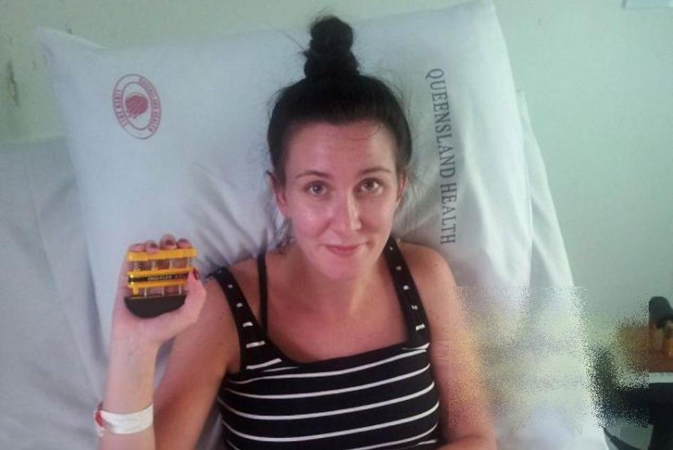 După ce a făcut această fotografie a început COŞMARUL. Ce i s-a întâmplat tinerei de 23 de ani după ce a fost muşcată de un ţântar 211922