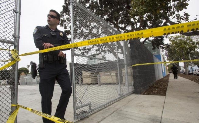 Atac armat în biblioteca unui campus universitar din Los Angeles. Cinci persoane au fost ucise