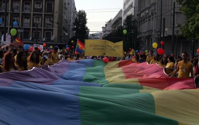 Mii de homosexuali şi activişti împotriva rasismului au defilat la Atena: Anul acesta reocupăm Atena! 212167