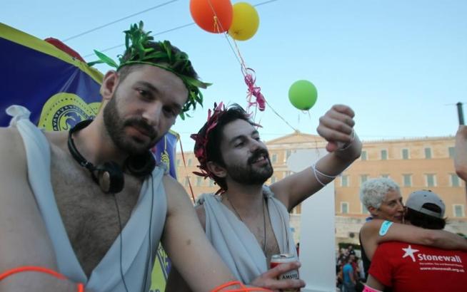 Mii de homosexuali şi activişti împotriva rasismului au defilat la Atena: Anul acesta reocupăm Atena! 212170