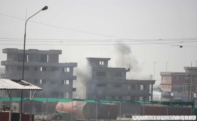 Atac sinucigaş în apropiere de aeroportul din Kabul: Şapte persoane au murit