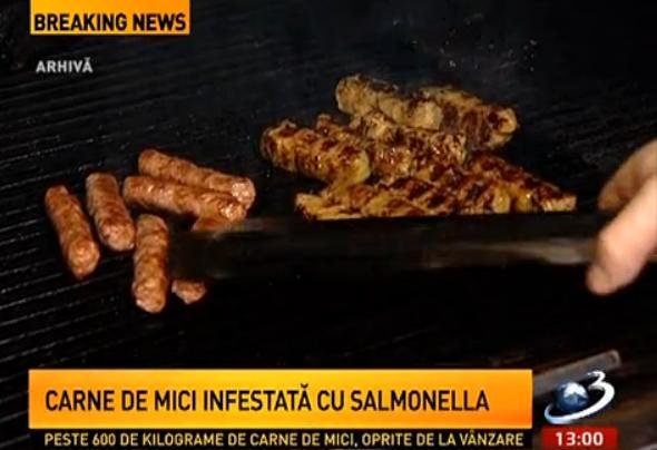 Sute de kilograme de carne de mici infestată cu salmonella, găsite în depozitul unui supermarket din Ploieşti