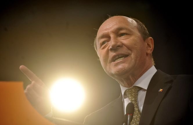 Traian Băsescu cere un nou referendum pentru Parlament unicameral şi 300 de parlamentari
