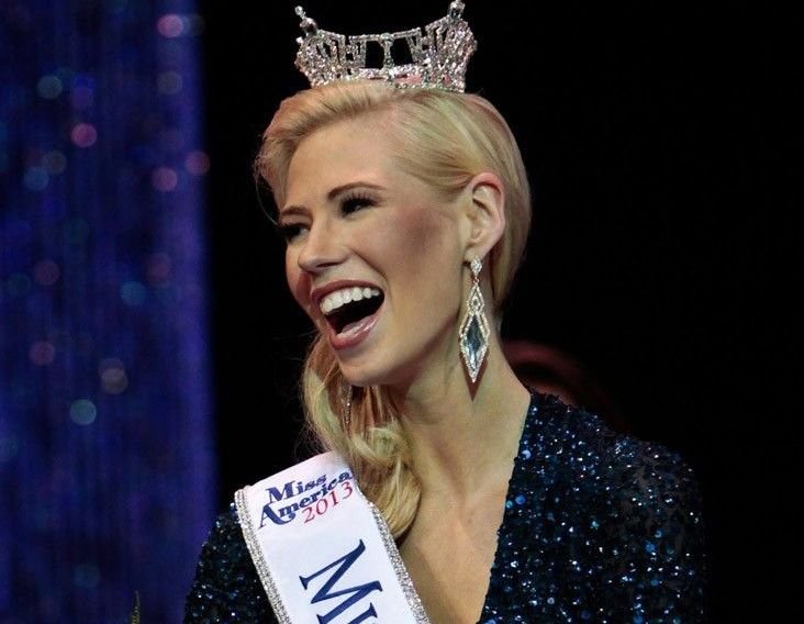 Premieră MONDIALĂ la cel mai mare concurs de Miss din SUA. Cum arată CORPUL câştigătoarei