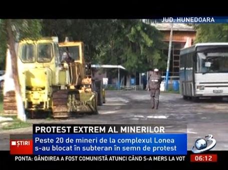 Protest la o mină din Hunedoara: 20 de mineri s-au blocat în subteran