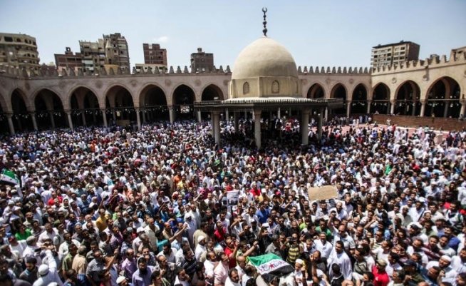Siria acuză Egiptul de &quot;iresponsabilitate&quot; după ce Cairo a întrerupt &quot;definitiv&quot; relaţiile cu Damascul