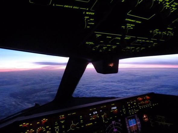 Dumitru Oprişiu, singurul căpitan român pe Boeing 787 Dreamliner 213557