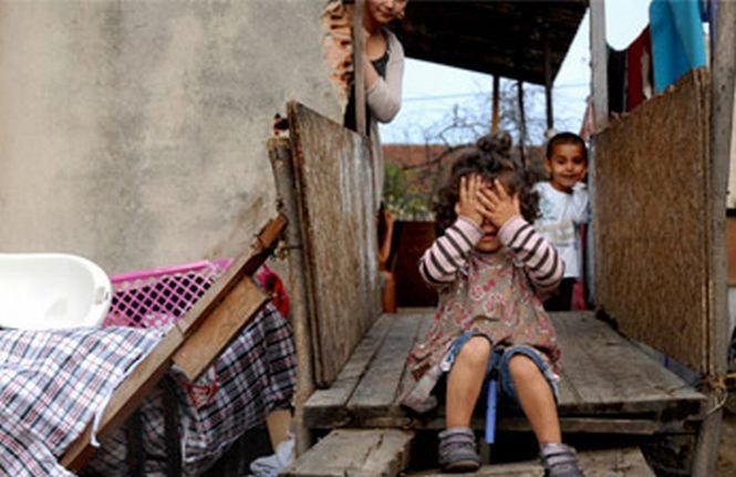 Ţara care şi-a lăsat copiii să moară de foame şi frig. CEDO a condamnat statul vecin cu România