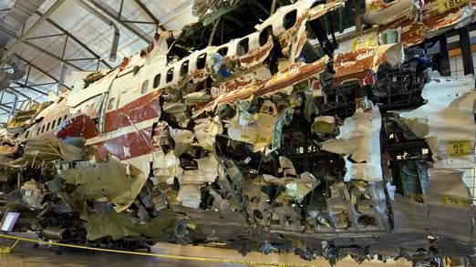 Zborul TWA 800 revine în atenţie! Noi dovezi spun că avionul a fost DOBORÂT de o RACHETĂ 213787