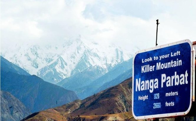 Nouă alpinişti străini au fost ucişi în sectorul pakistanez al Masivului Himalaya